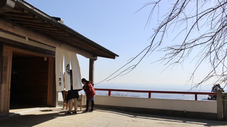 神社をリノベーションした絶景カフェ｜大山阿夫利神社 茶寮石尊