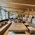 洗練されたデザインによる居心地の良いハイブリッド木造ホテル｜ザロイヤルパークキャンバス札幌大通公園